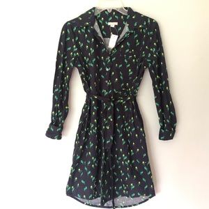 NWT Navy Blue GAP shirt dress, with tie belt.